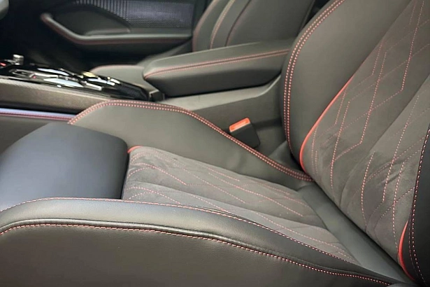 A5 Base 2.0 AMT 4WD (204 л.с.) фото 16