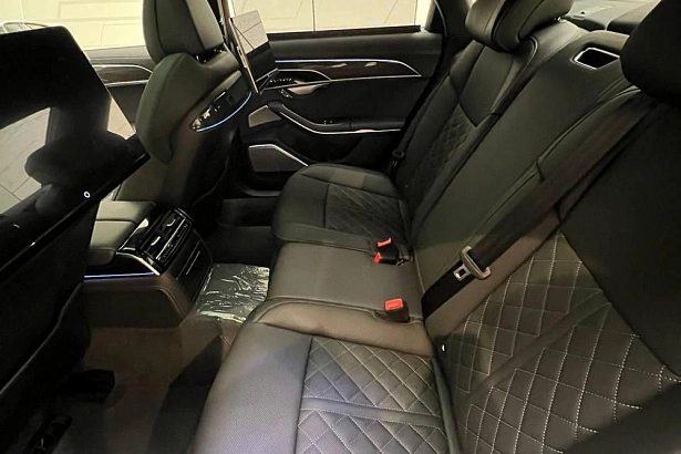 S8 S8 TFSI 4.0 AT 4WD (571 л.с.) фото 23