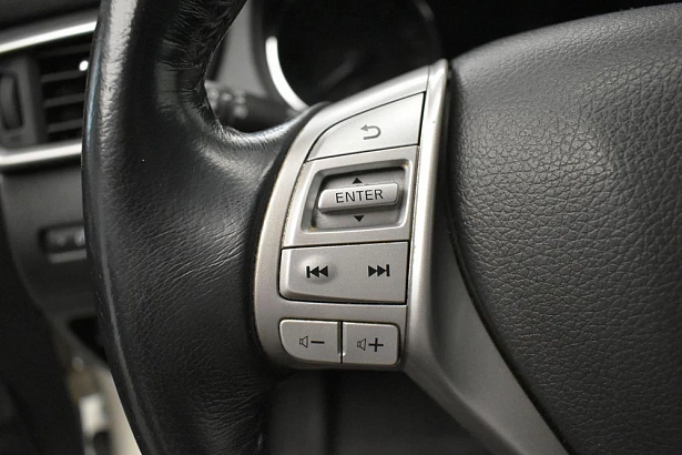 X-Trail SE 2.0 CVT (144 л.с.) фото 14