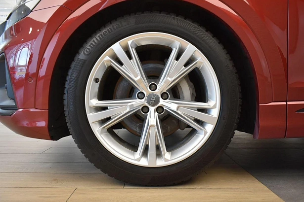 Q8 Sport 3.0d AT 4WD (249 л.с.) фото 32