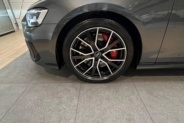 S8 S8 TFSI 4.0 AT 4WD (571 л.с.) фото 35