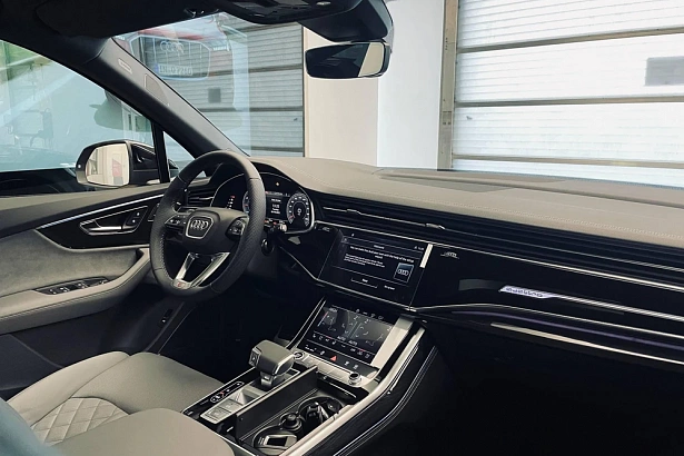Q7 45 TFSI quattro tiptronic 2.0 AT 4WD (252 л.с.) фото 6