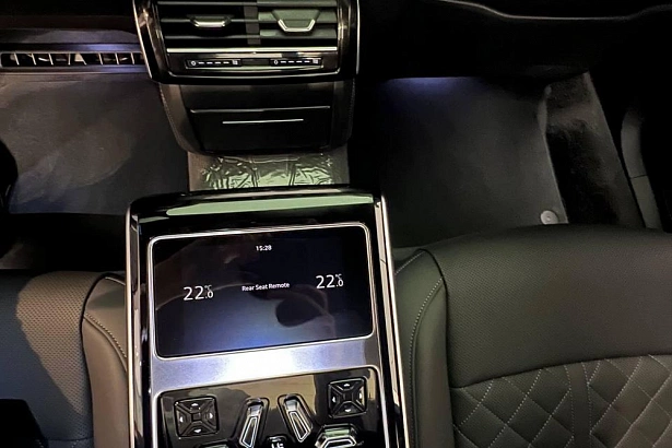 S8 S8 TFSI 4.0 AT 4WD (571 л.с.) фото 46