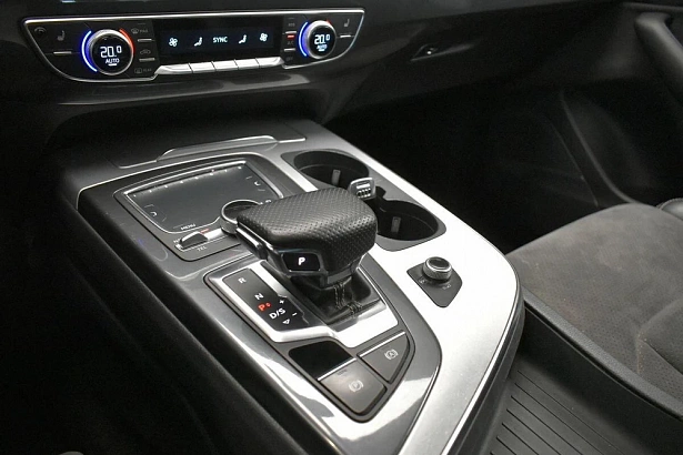 Q7 Sport 3.0d AT 4WD (249 л.с.) фото 26