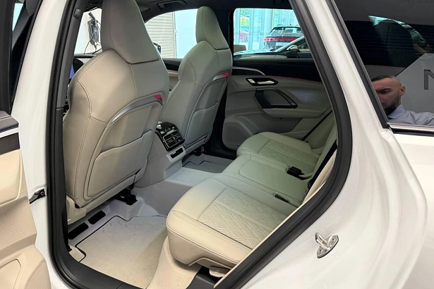 Q5 40 TFSI Quattro 2.0 AMT 4WD (204 л.с.) фото 11