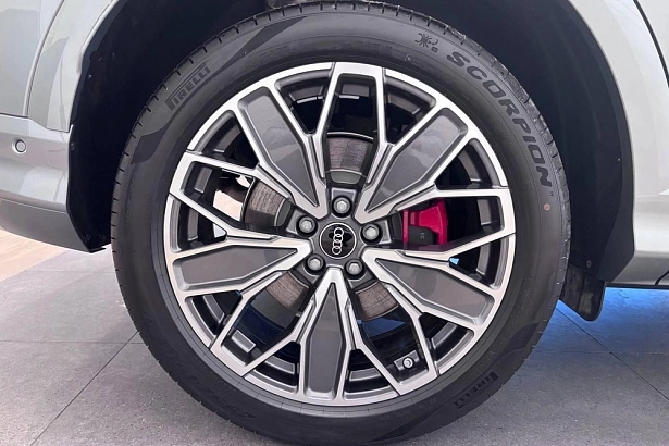 Q5 40 TFSI Quattro 2.0 AMT 4WD (204 л.с.) фото 3