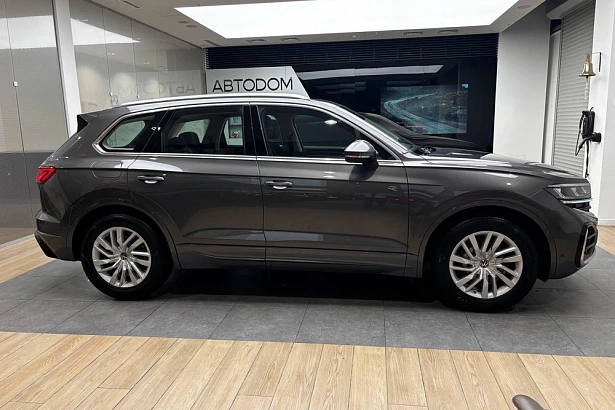 Touareg Base 2.0 AT 4WD (265 л.с.) фото 4