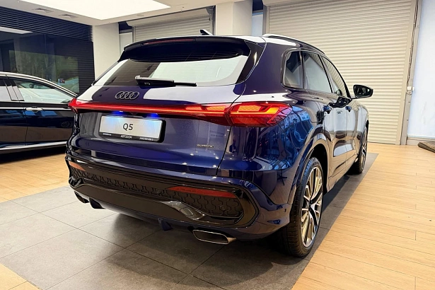 Q5 TFSI quattro S tronic 2.0 AMT 4WD (272 л.с.) фото 5