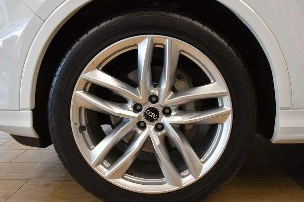 Q7 Sport 3.0d AT 4WD (249 л.с.) фото 29